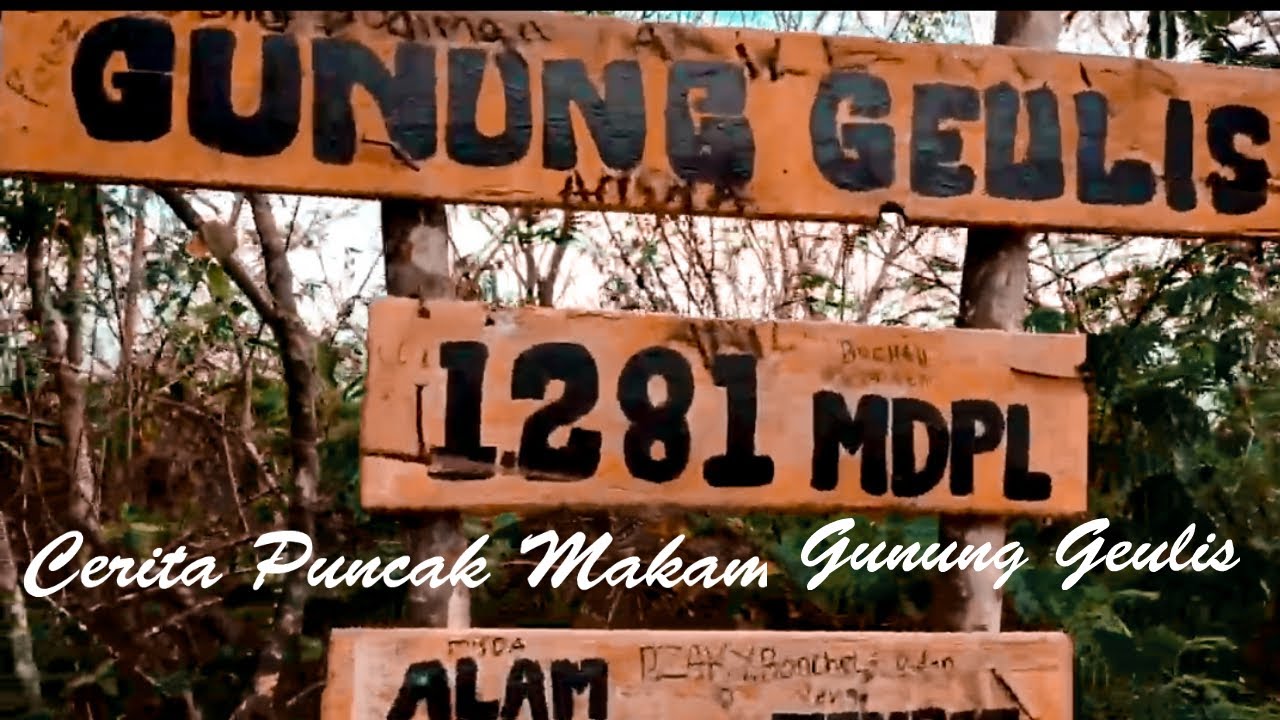 Cerita Lainnya Tentang Makam di Puncak Gunung Geulis