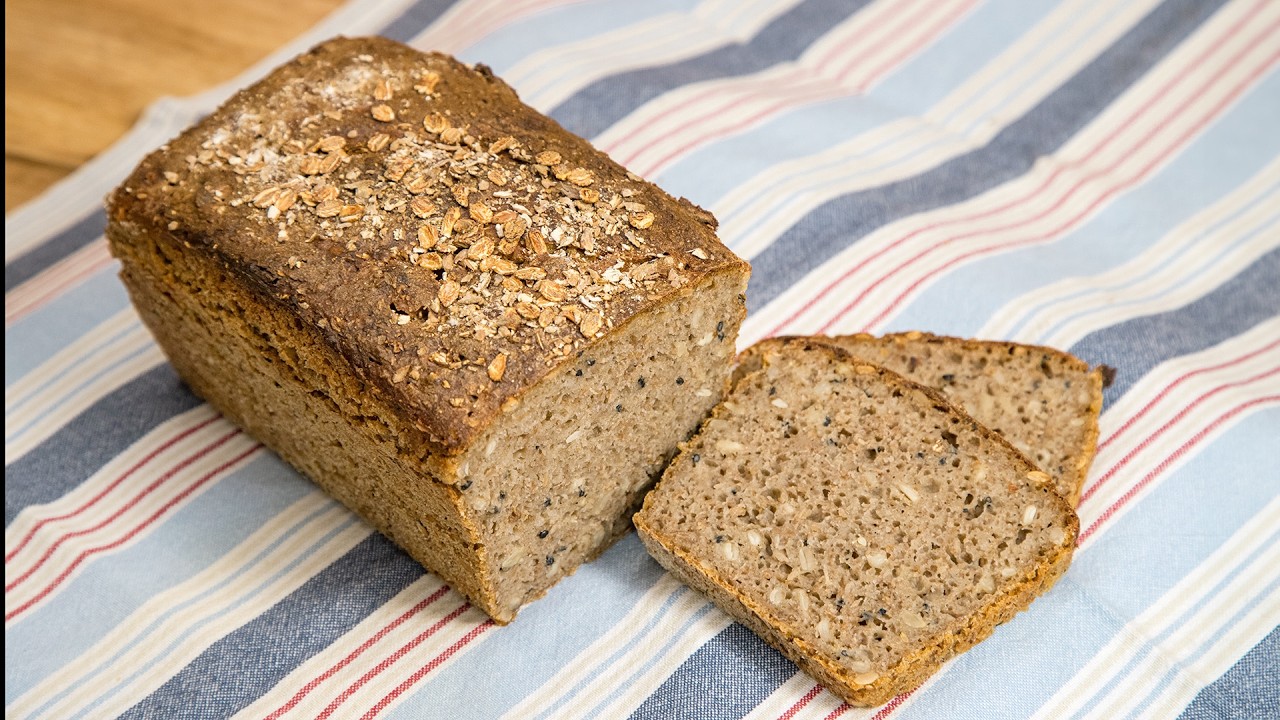 Delikatny żytni chleb -  chleb żytni ze słonecznikiem - prawdziwy chleb żytni na zakwasie.