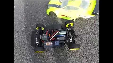 Traxxas slash 4x4 gt8 speedrun. 171 kph / 106 mph. New PB. *Road to 150 mph part 2