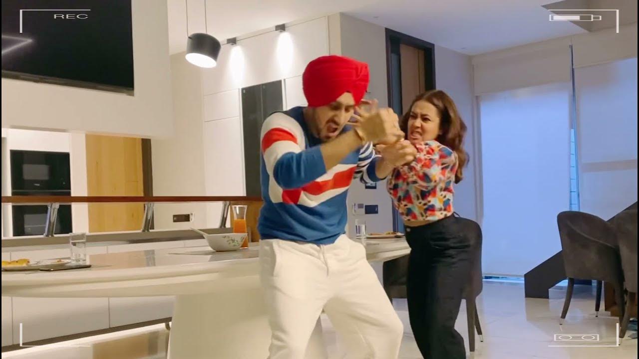 Neha Kakkar And Rohanpreet Singh Fighting Khad Tainu Main Dassa Youtube 