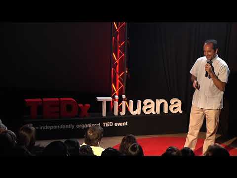 Un vuelo calculado | Alvaro Alvarez | TEDxTijuana