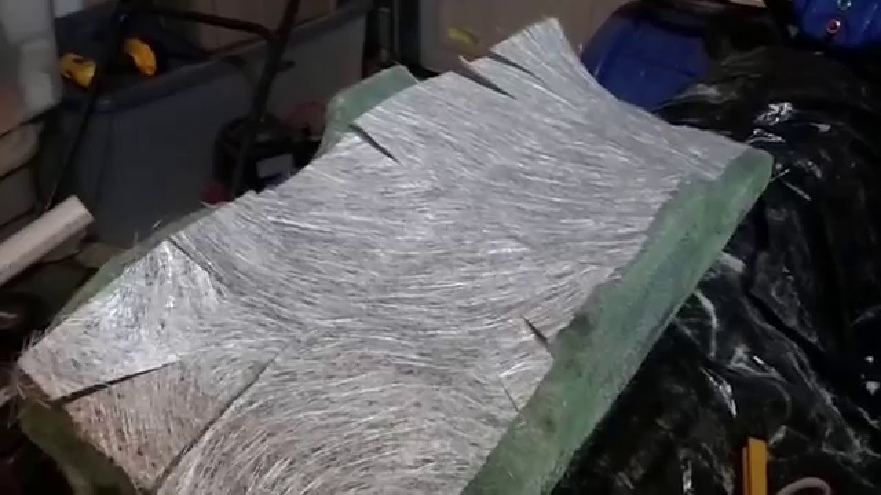 Part 17 - ATV fiberglass speaker box - Putting a layer of fiberglass on the top of the box.