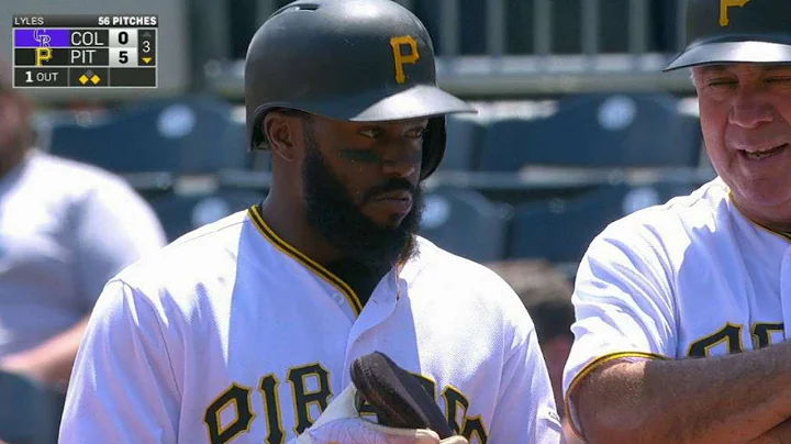COL@PIT: Harrison singles to center to score Freese