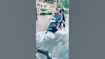 Trời Không Mưa Mà Đường Thì Ngập