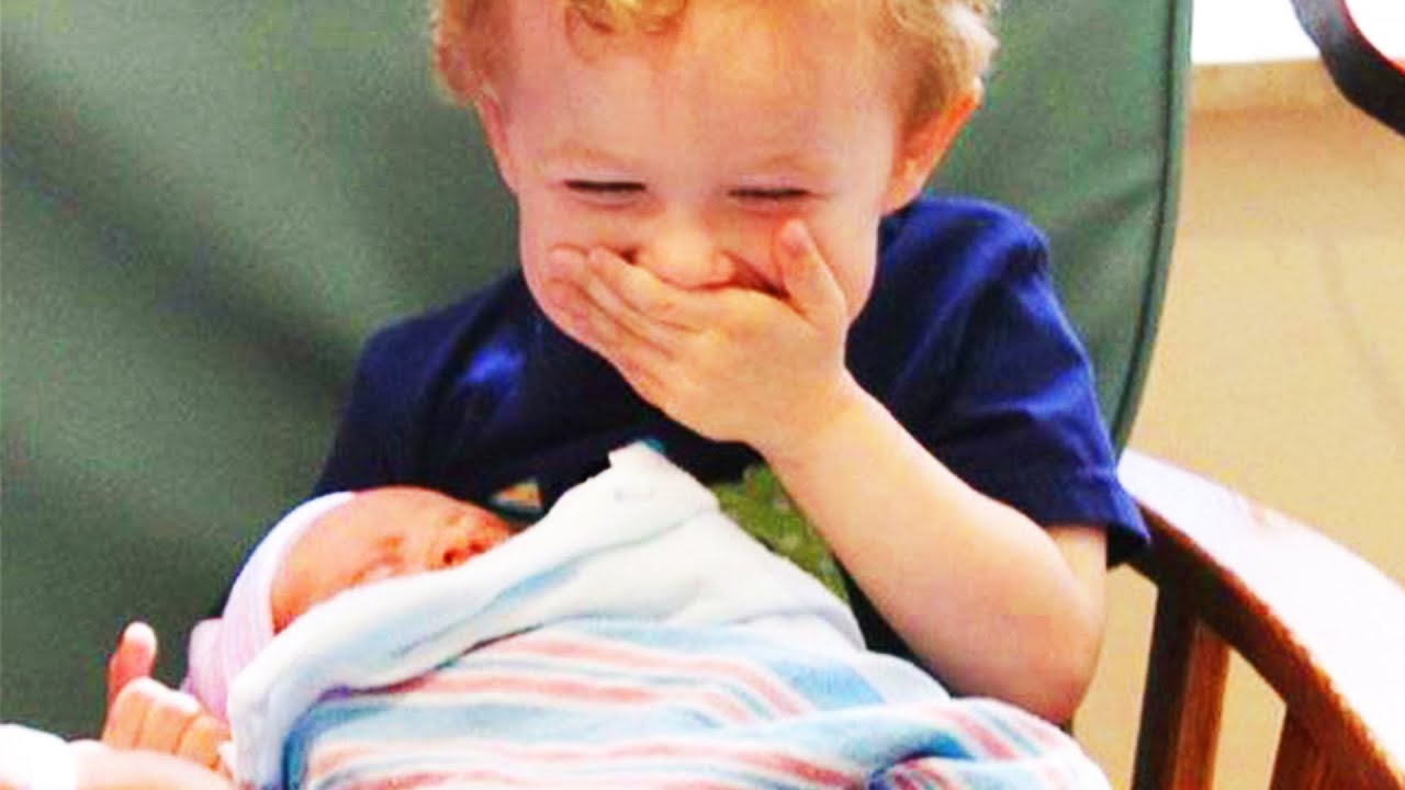 Legendary Moments When Kids Meet Newborn Babies - Funny Baby Siblings #2