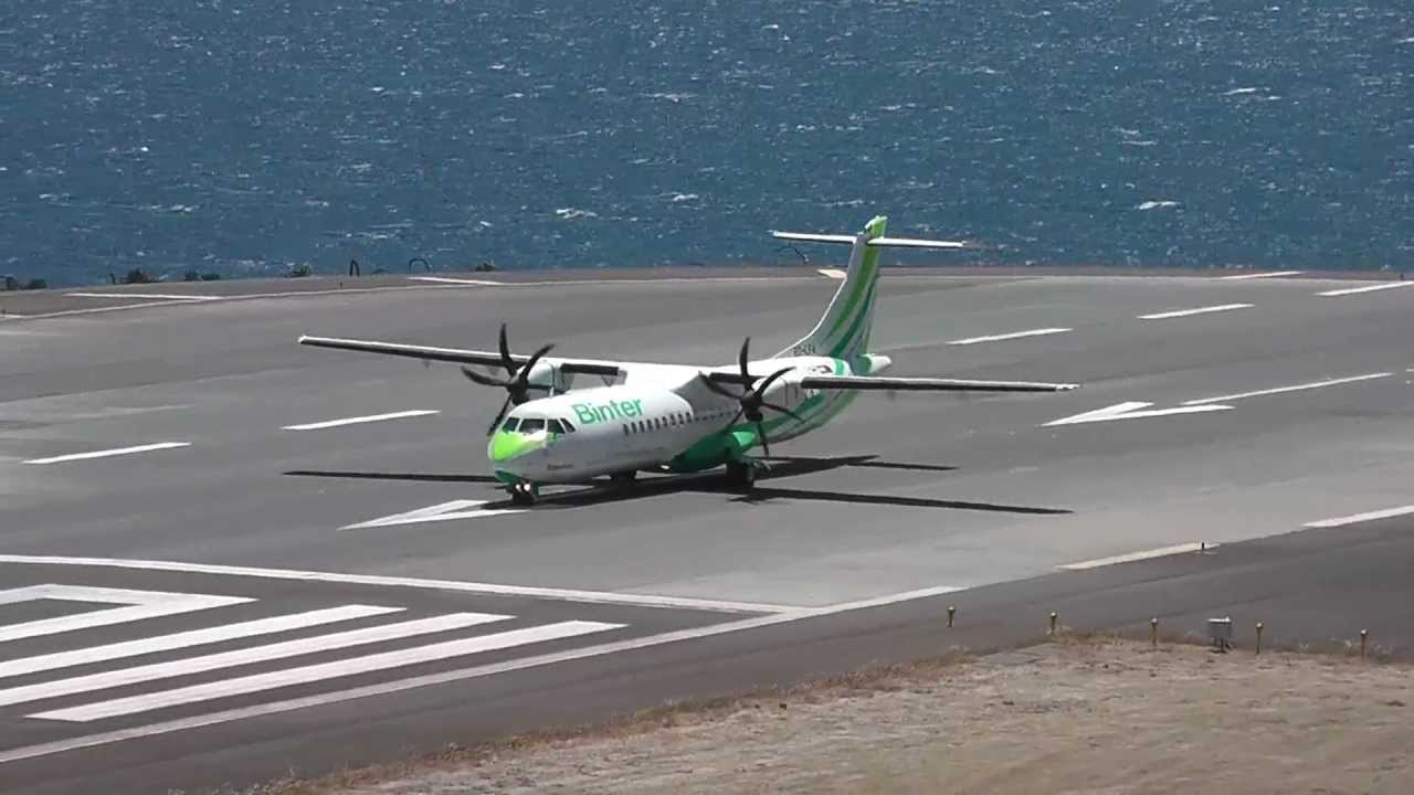 Binter Canarias ATR 72-500 take off runway 5 Madeira airport