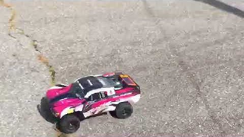 Traxxas slash 2wd speed run