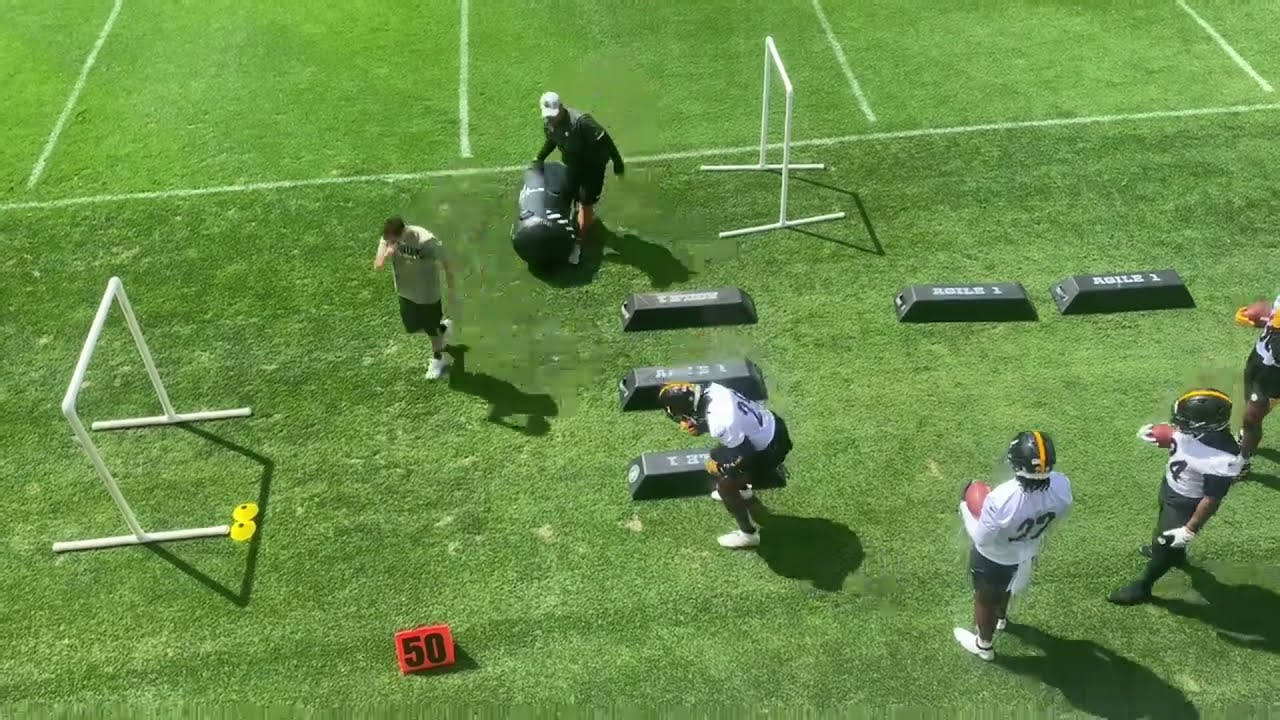 Najee Harris shows his agility in running back drills at Steelers OTAs, Day 7