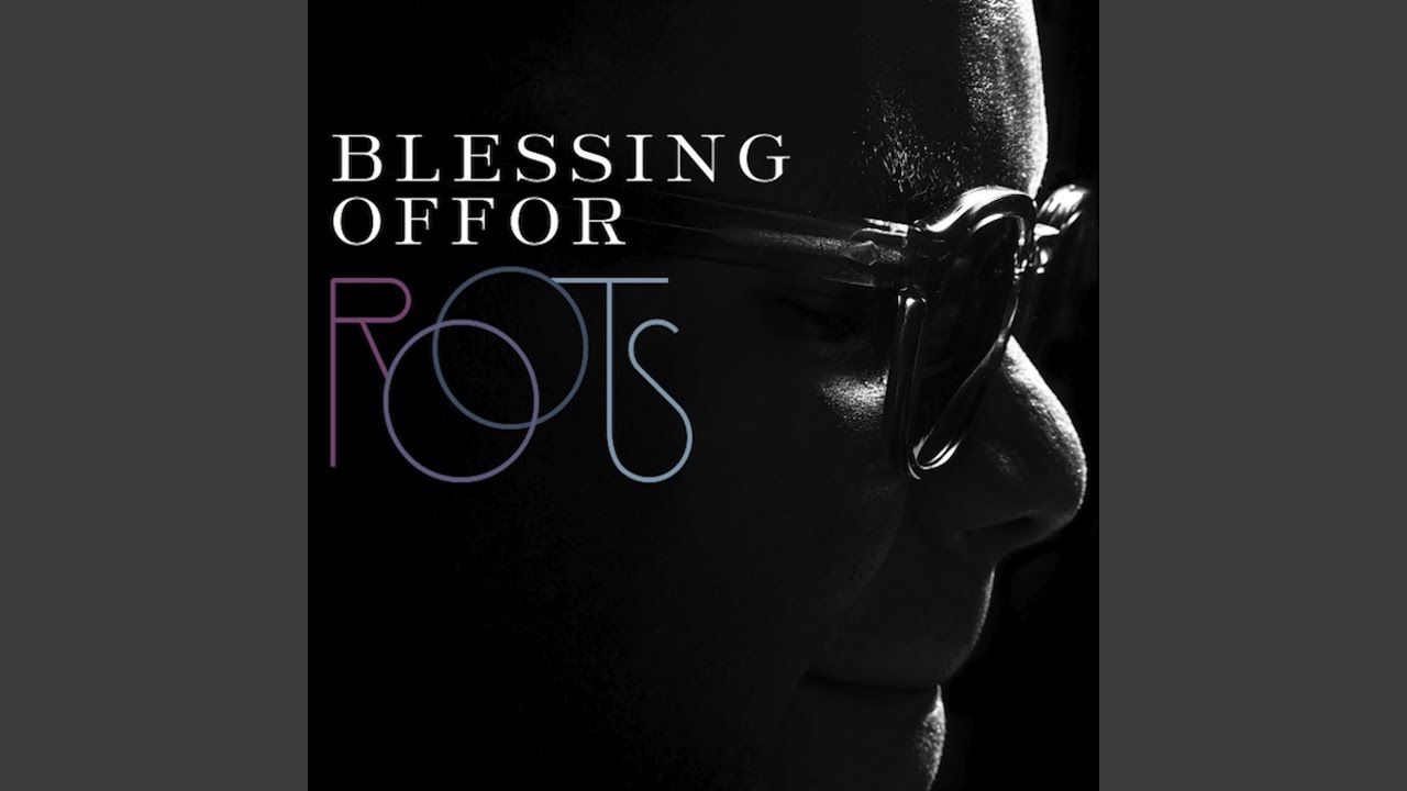 在 YouTube 上观看 There She Is 在 YouTube 上观看 There She Is