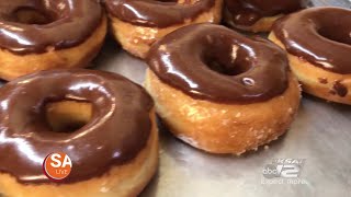 THE ORIGINAL DONUT SHOP SAN ANTONIO | SA LIVE | KSAT 12 NEWS | ELDER EATS