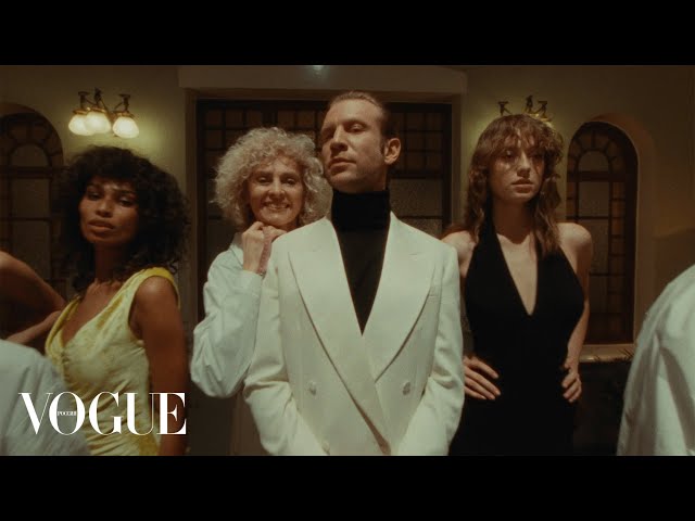 «Ателье Vogue» — Иван Дорн, Александр Гудков, Ирина Горбачева и другие звезды в новогоднем видео