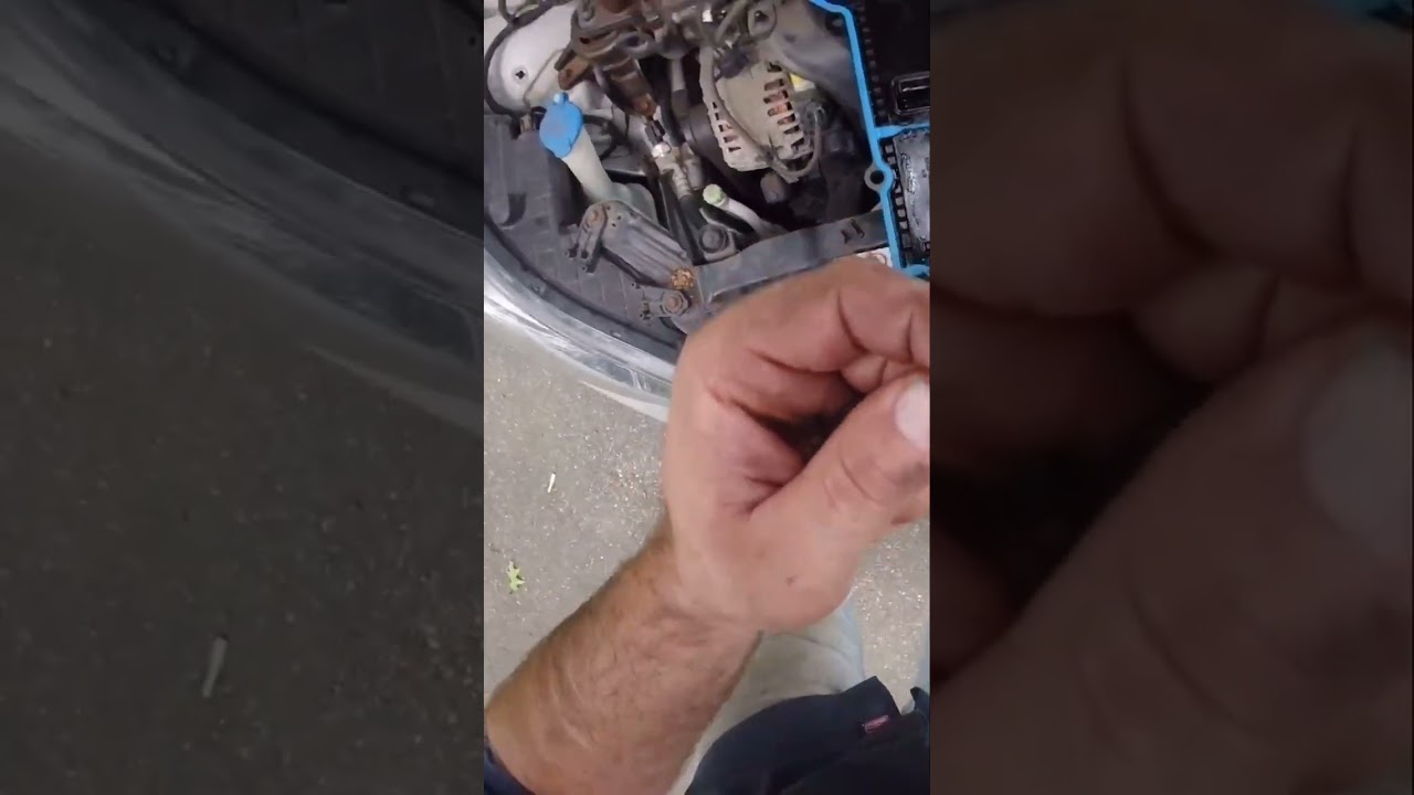 Car Gasket Nightmare: Mechanic's Close Call and Engine Damage 
