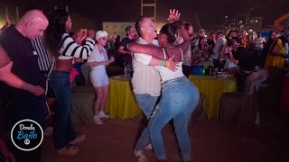 Thumbnail for Mexicano y Cubanas Bailando Salsa en Festival de la Salsa en La Habana #bailandosalsa