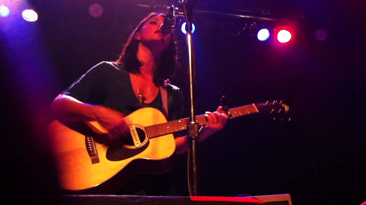 Sharon Van Etten Give Out (Live Toronto) YouTube