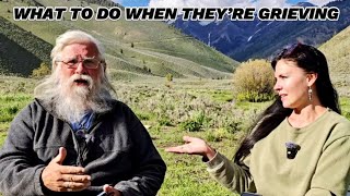 What to Do (and NOT Do) When Someone’s Grieving | 10 Ways to Truly Help