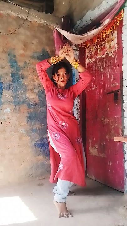Bin Bajata Ja sapere🤗🪱 #bollywood #song #hindisong #bollywoodsongs #shots #dance #dancemusic