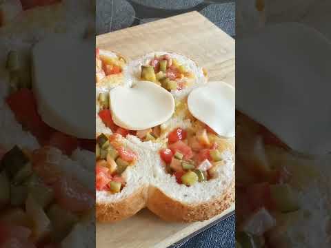Фаршированный Батон. Фаршированный хлеб в духовке. Закуска для большой компании. Хлеб с начинкой.