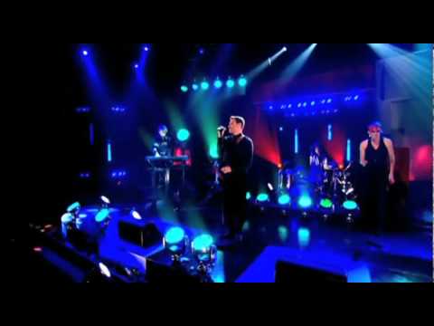 Groove Armada - History (feat Will Young) LIVE on Jonathan Ross