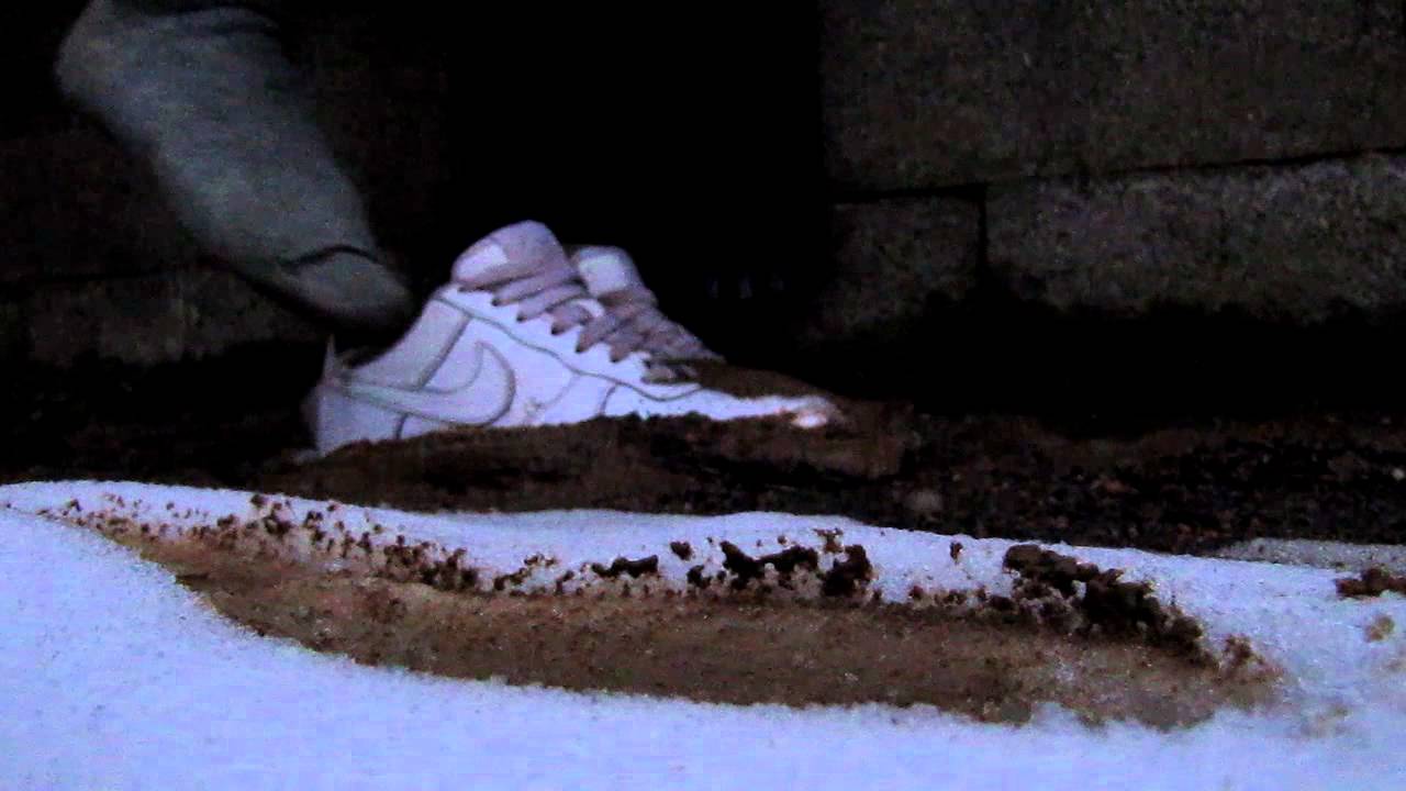 how to clean muddy air force ones