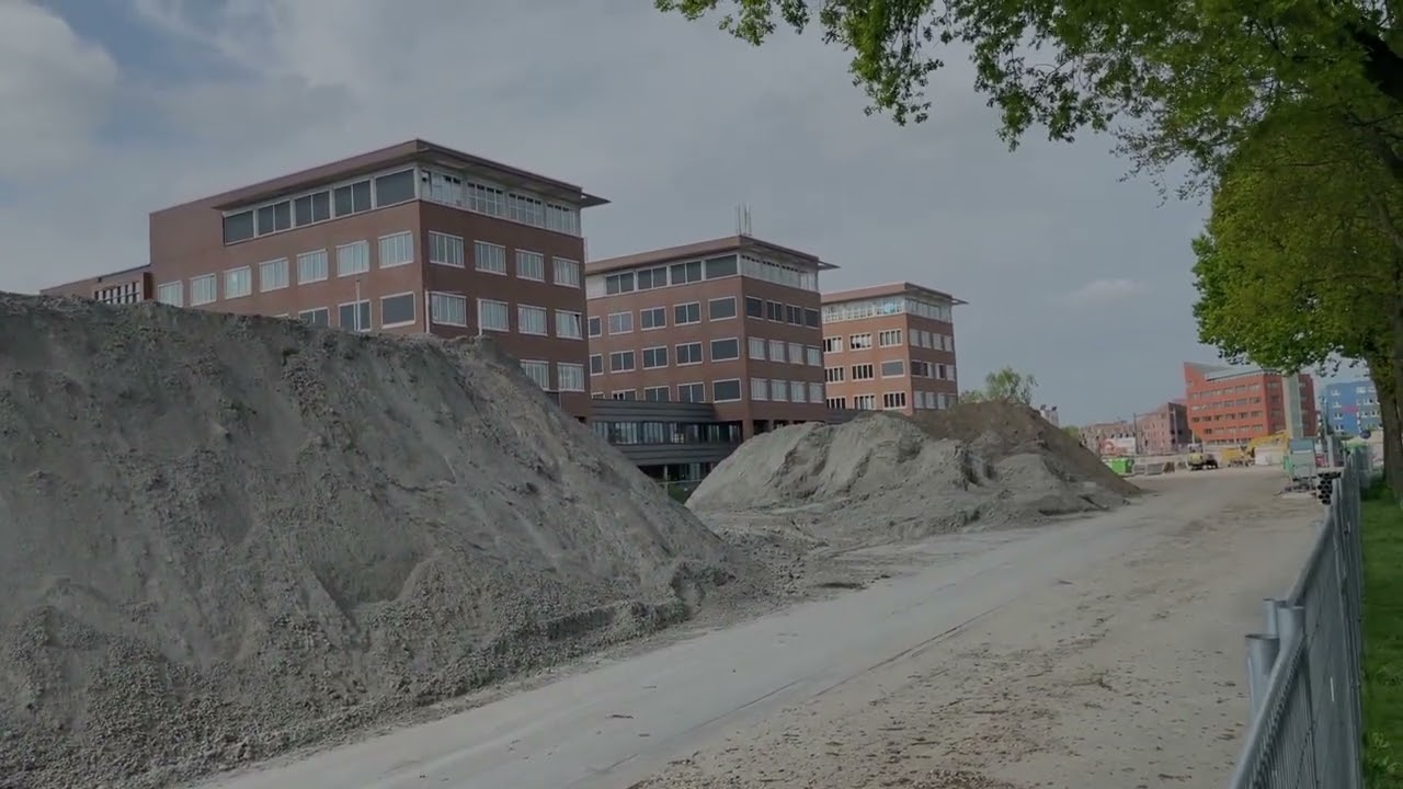 De ondertunneling van de spoorlijn bij het Fort in Apeldoorn