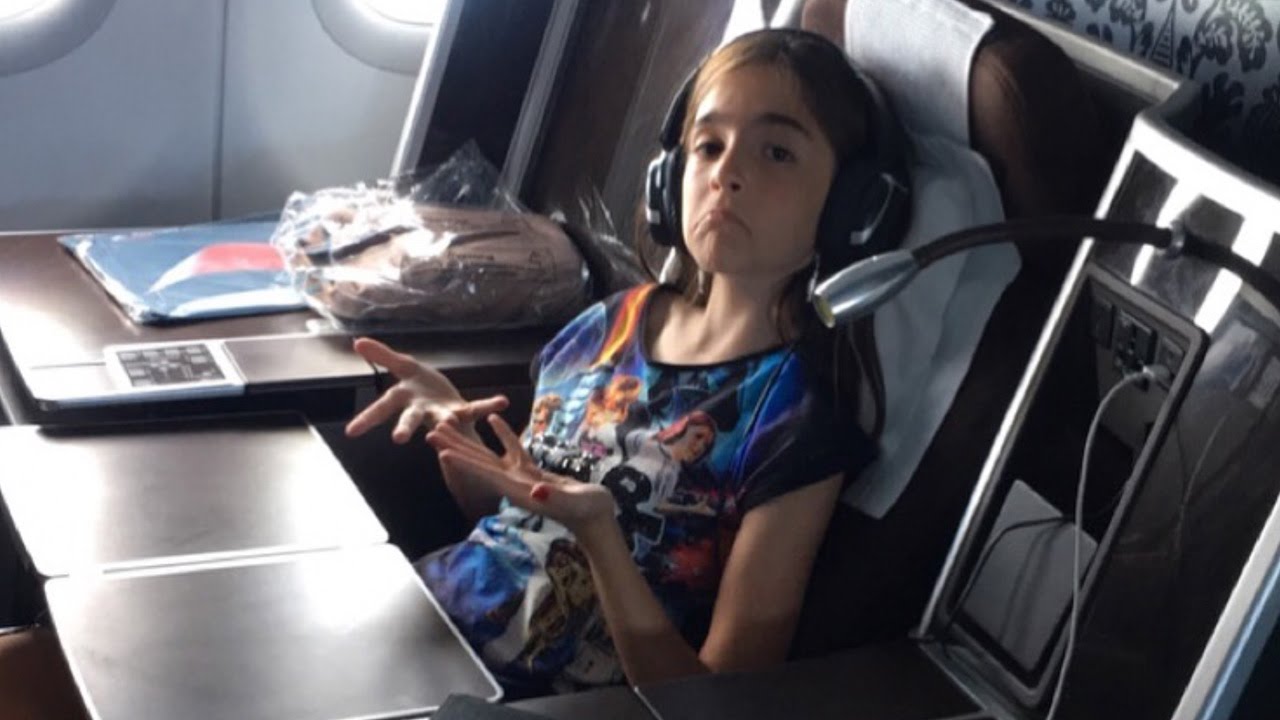 THE BEST AIRPLANE SEAT IN THE WORLD! YouTube