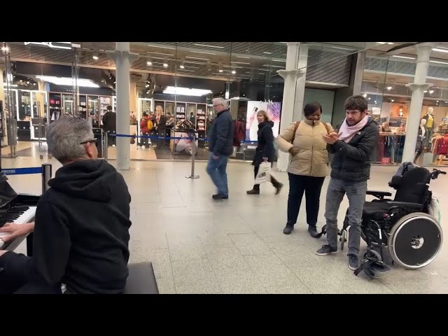 Man Rises From Wheelchair In First Piano Livestream 2024 class=