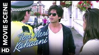 Shahid is a mobile thief | Teri Meri Kahaani | Movie Scene screenshot 2