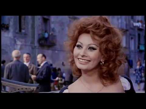 Video: Yemək, Idman, Yuxu! Sophia Loren Solmayan Gözəlliyin Sirrini Açıqladı