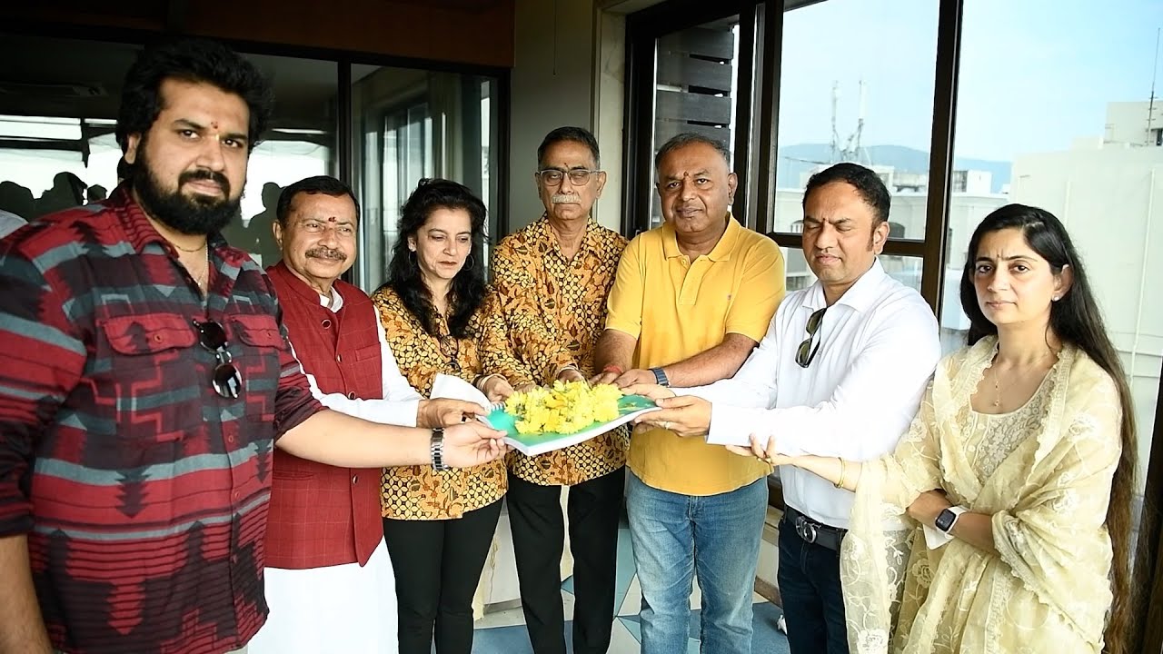 DJ Tillu Director Vimal Krishna New Movie Pooja Ceremoney | Rag Mayur | Manastars