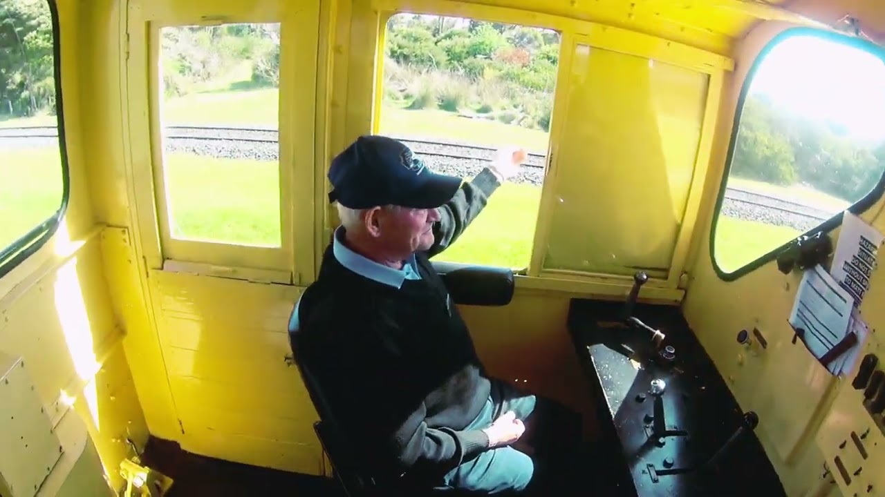 Shunting, preps & running V2 hauled services - Don River Railway - 20/10/23