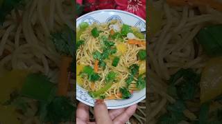 Home made veggie chow mein ✨😋#shorts #shortvideo #food #noodles #cooking #chowmein