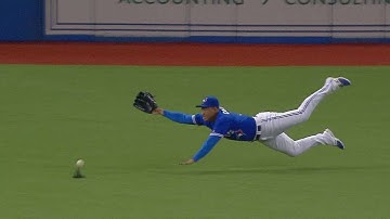 TEX@TOR: Carrera dives to prevent extra bases