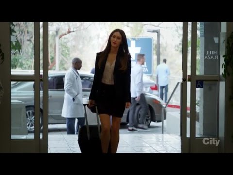 Reagan's Intro (Megan Fox) - New Girl