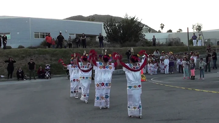 Sol de Mexico Ballet Folklorico-Yucat...  M. Stoko...