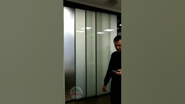 Стеклянная раздвижная перегородка без нижней направляющей