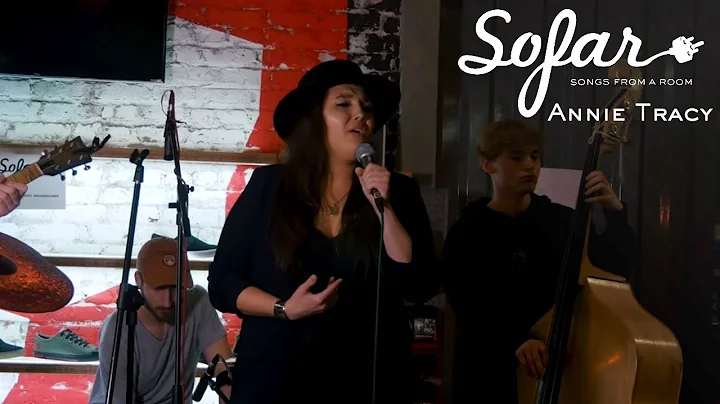 Annie Tracy - Fly | Sofar NYC