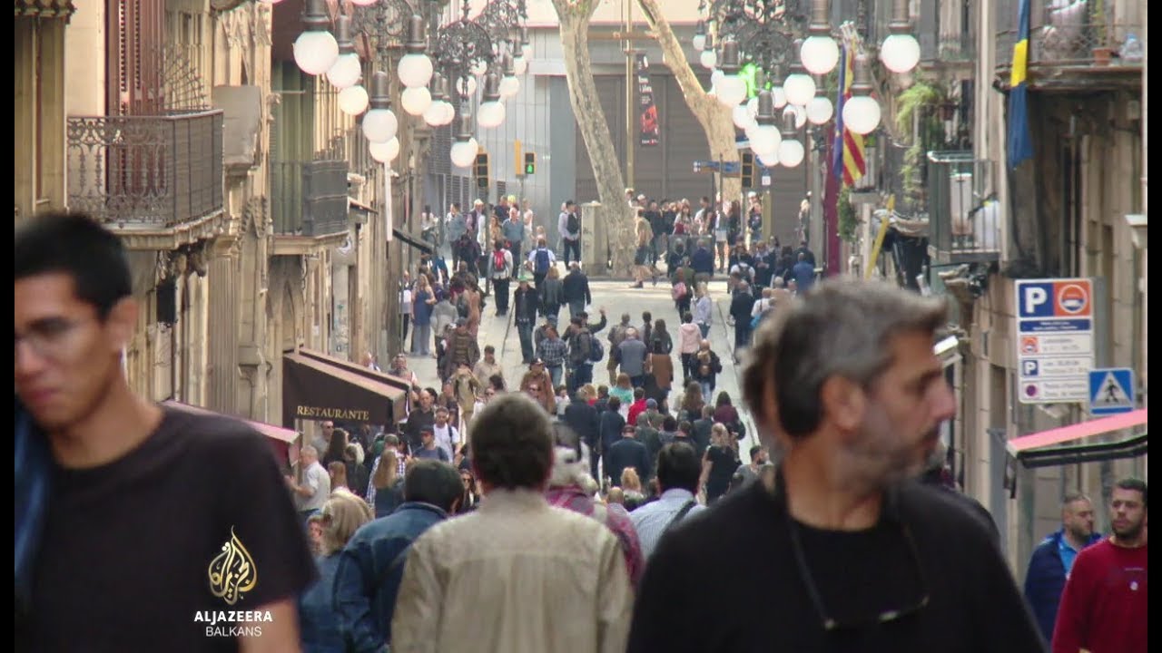 تنتظر كاتالونيا المقسمة انتخابات مبكرة
