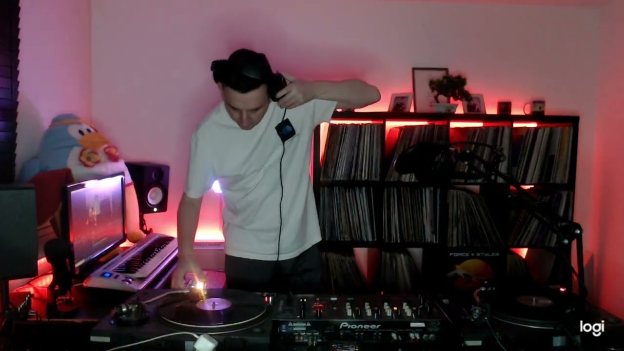 Watch DJ Tizer Tribute Set on YouTube Watch DJ Tizer Tribute Set on YouTube