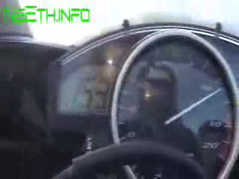 212Km/h  wheelie