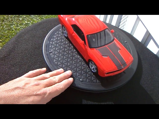 1:18 Scale 2006 Dodge Challenger--Maisto - YouTube