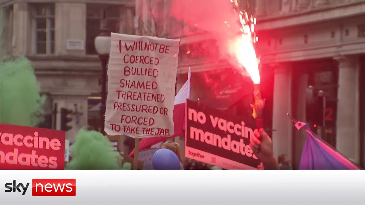 Film backdrop image for Thousands join NHS staff to protest mandatory jabs (2022)