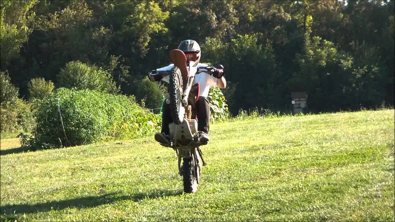 los irreverentes Short 150f Wheelies!