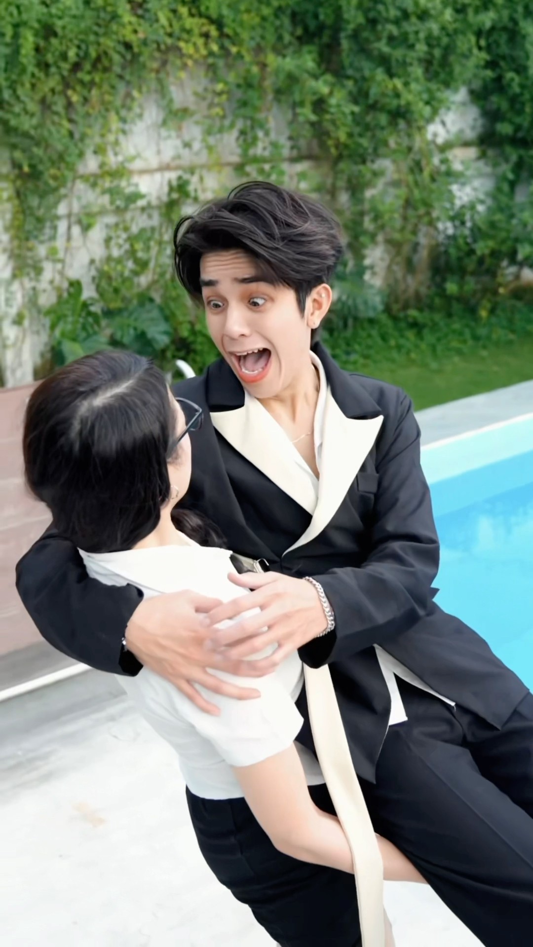 I accidentally threw my boss into the water ? #c4class #funny #chany