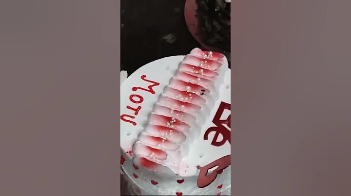 #cakestyles #buttercreamcakes #cupcakes #fondanttoppers #gamercake #cake #cakedecorating #cakedesign