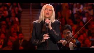 Ave Maria - Christina Aguilera (raw audio) Resimi