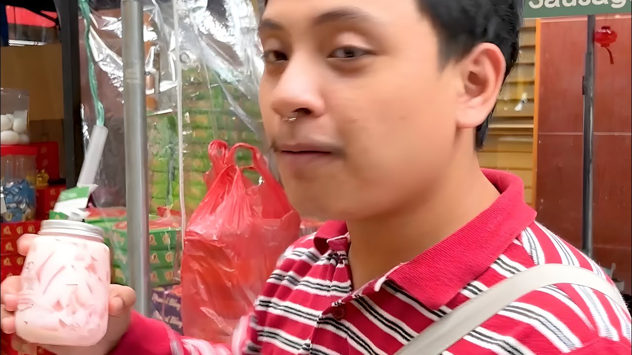 Juicy Taiwanese Sausage in Chinatown 🤤🔥 | Street Food Favorite