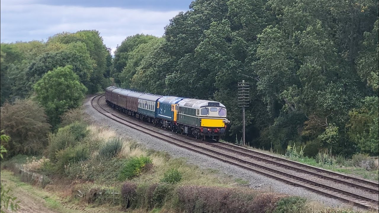 37667 on test train duty's at Derby & class 27 running day at GCR 18/9/25