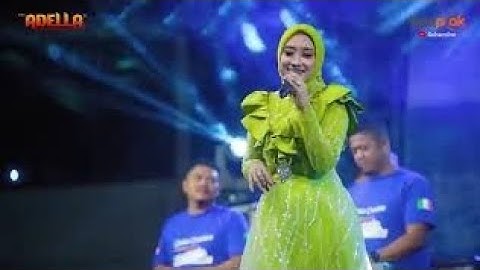{GERIMIS MELANDA HATI} by Anisa Rahma  ADELLA