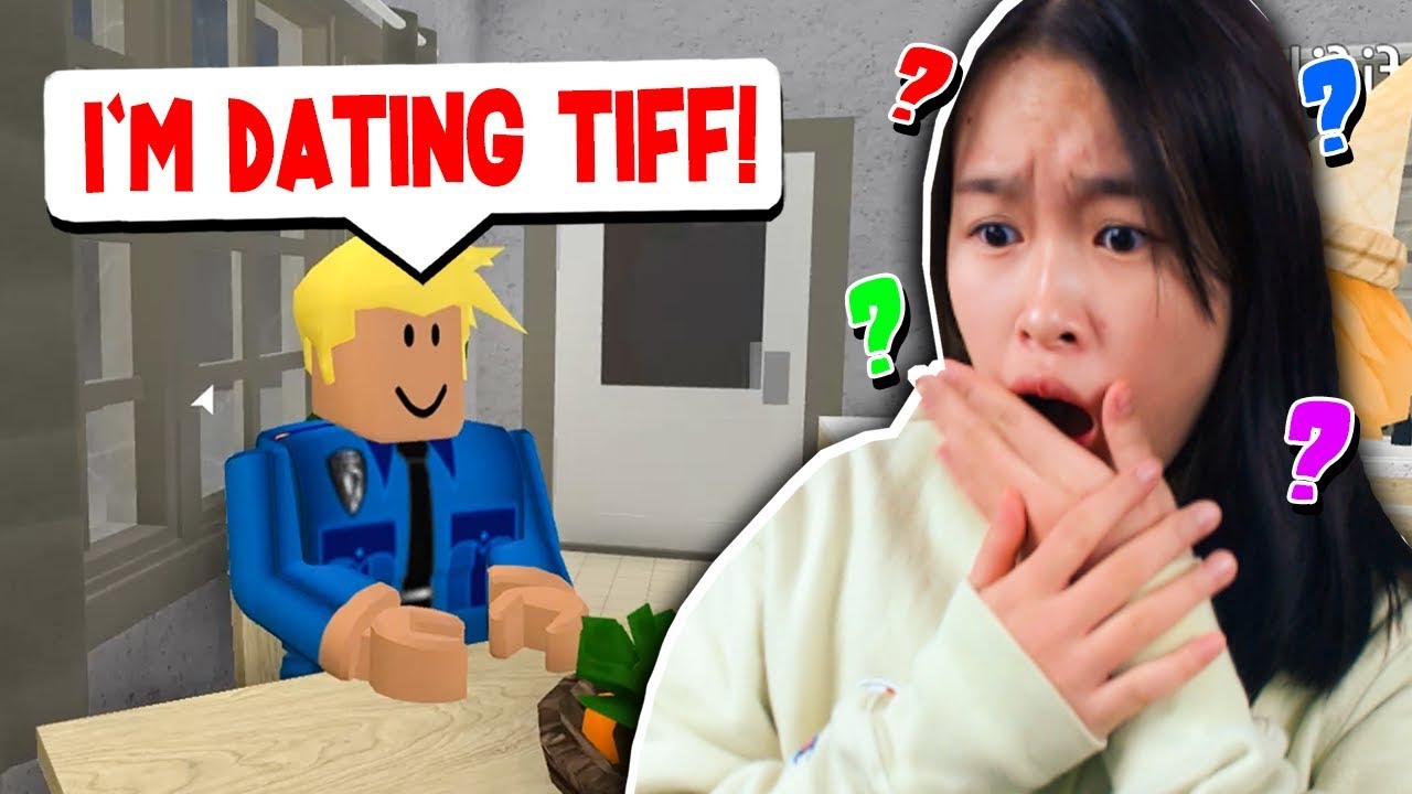 Is He Dating Leo's EX GIRLFRIEND!? (Roblox Bloxburg Roleplay)