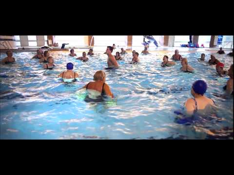 Greve Svømmehal - babysvømning, aquapunkt og 10 meter tårn Greve Svømmehal - babysvømning, aquapunkt og 10 meter tårn